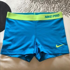Nike Pro 3” shorts